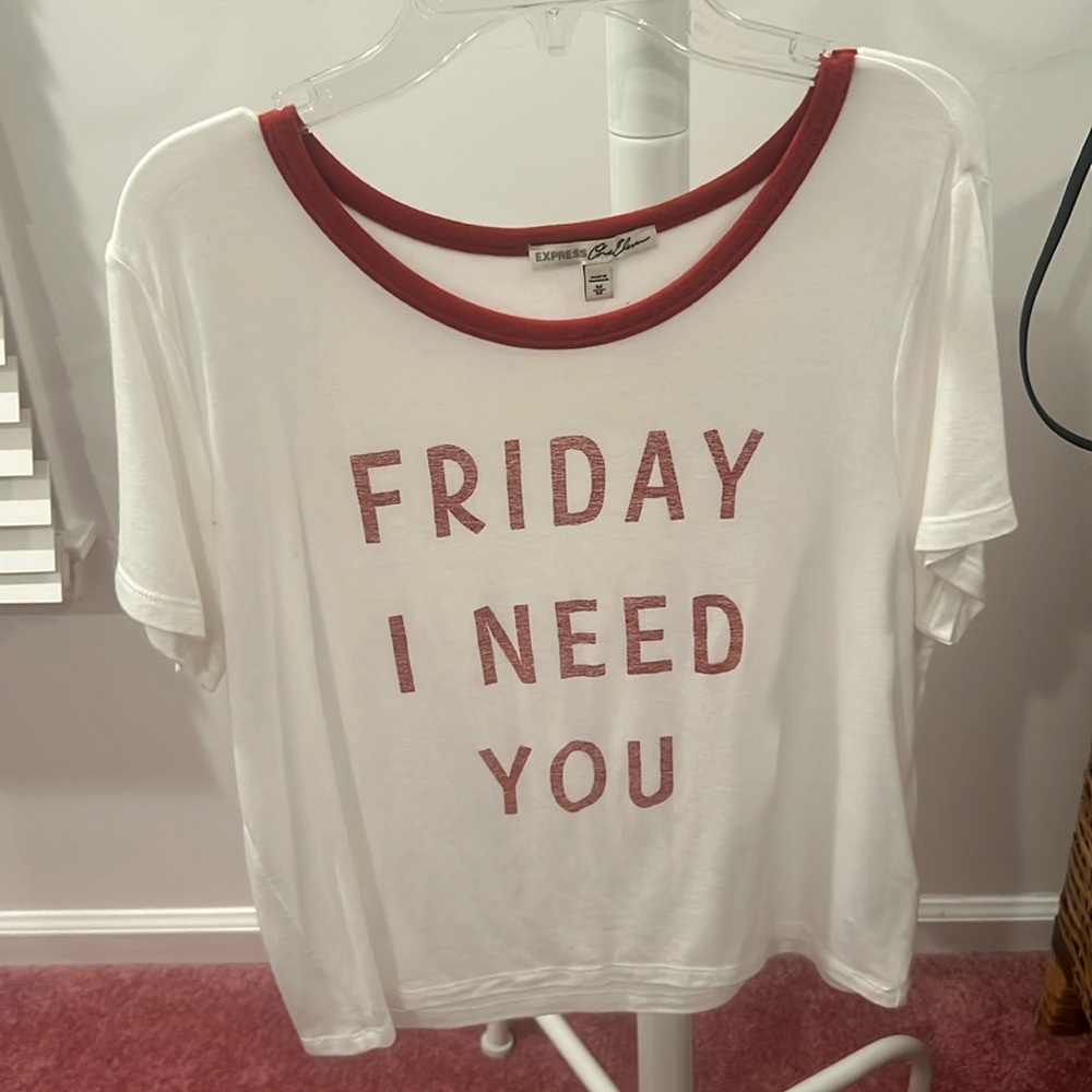 “Friday I Need You” short sleeve top